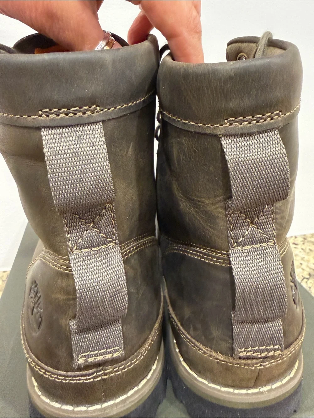 New-  Timberland Originals Olive Brown 6-Inch Lace-Up Boots